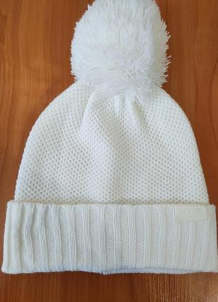 Dkny біла шапка