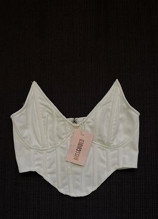 Белый корсет