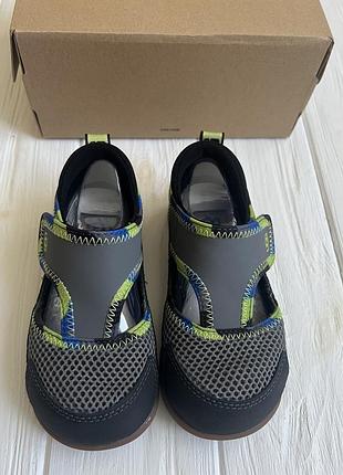 Детские босоножки ugg delta с закрытым носком размер 27,5 по стельке 17