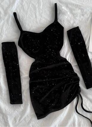 Бархатное платье