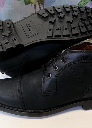 Очень легкие и мягкие  кожаные ботинки "clarks " оригинал 43 р