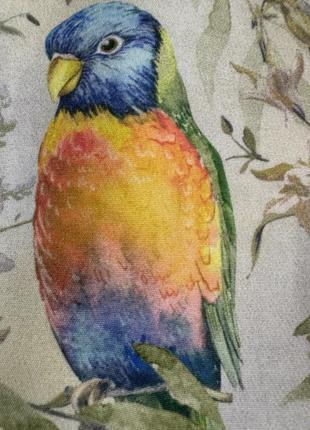 Очень красивый и стильный пиджак.