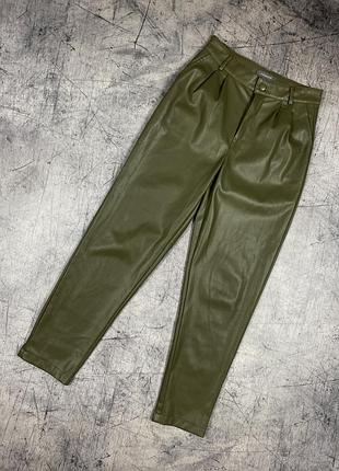 Брюки кожаные хаки от primark