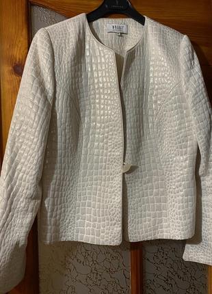 Пиджак жакет приталенный