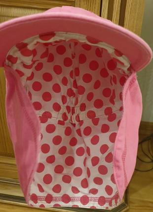 Mothercare, кепка двухсторонняя, 100%котон, красиво защищает от солнца, закрывает область шеи, делает тень на плечах.