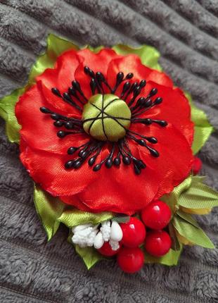 Заколка в украинском стиле