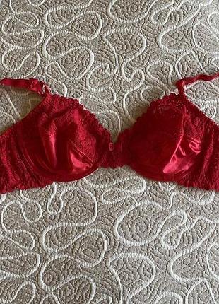 Бюстгальтер