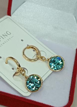 Шикарные серьги-висюльки с кристаллами swarovski.позолота.