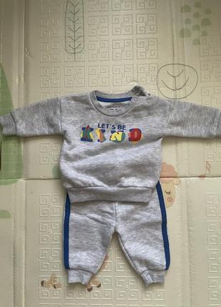 Костюм спортивный primark 0-3