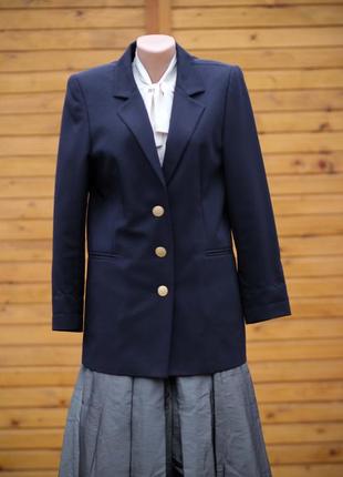 Класичний жакетик темно – синього кольору