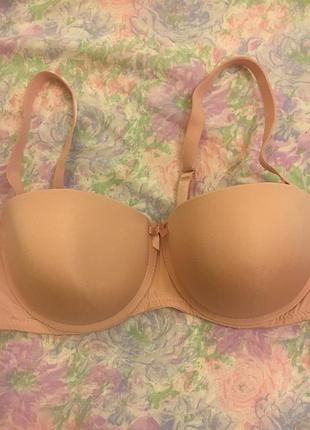 Бюст 80d censored