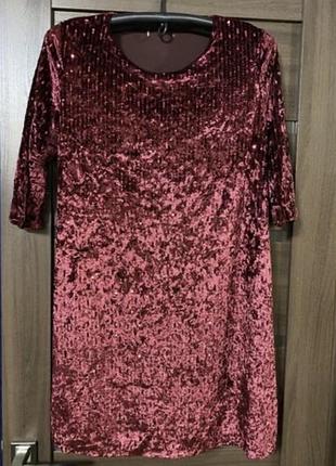 Платье новогоднее, платье на праздники, красное платье.