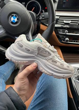 Женские кроссовки fila