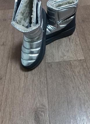 Зимние женские сапоги