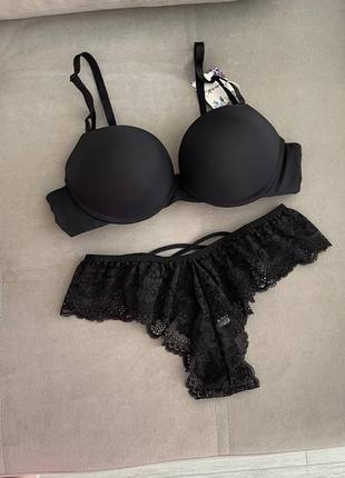 Комплект білизни трусики та бюстгалтер пуш ап подвійний пуш ап лівчик красива білизна