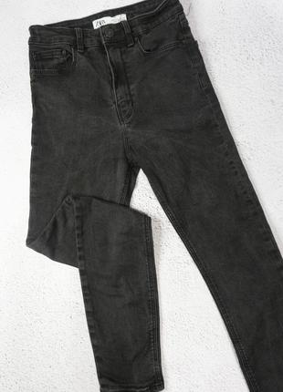 Розпродаж темно сірі джинси зара