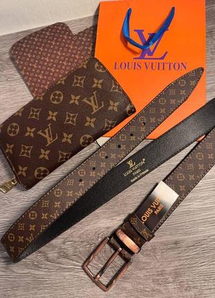 Кожаный кошелек и кожаный ремень