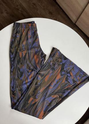 Сітчасті штани кльош