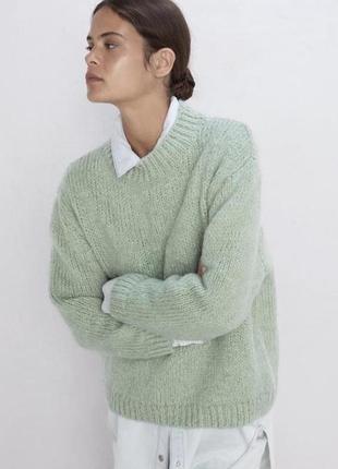 Шерстяной свитер zara
