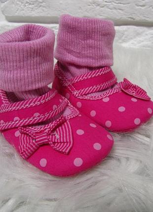 Пінетки - босоніжки, сандалі з декоративними носочками f&f