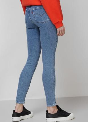 Голубые джинсы скинни  721 high-rise skinny levis3 фото