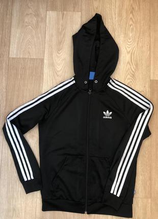 Оригинальная брендовая спортивная кофта, олимпийка ветровка adidas на молнии с капишоном на парня 152-158 см,