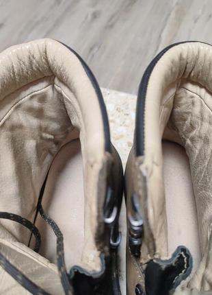 Черевики human nature