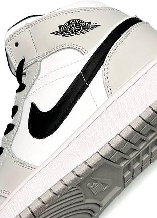 Женские кроссовки nike air jordan 1 high grey black10 фото