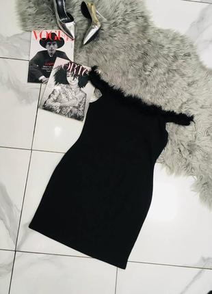 Чёрное платье с лебединым пухом river island