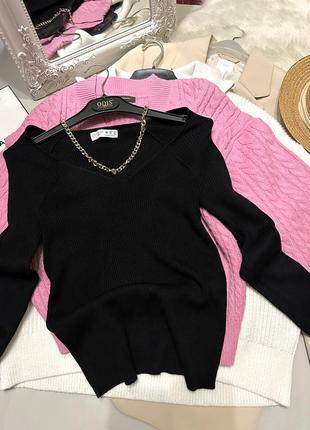 Черная женская кофточка