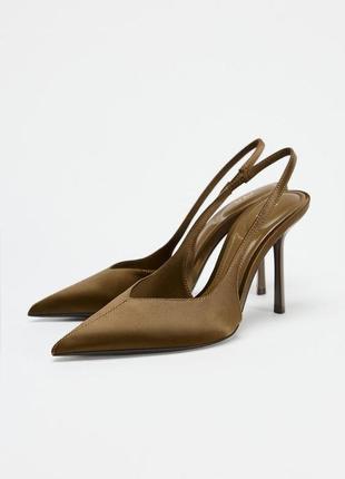 Открытые туфли на каблуке с атласным эффектом zara