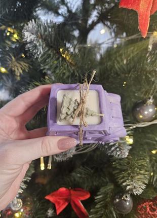 Свічка в машинці 3