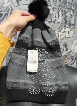 Новая шапка девочке