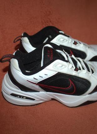 Кросівки фірми nike Femmenine 42,5 розміру за устілкою 27 см.3 фото