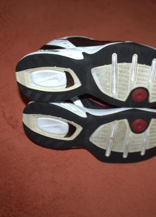 Кросівки фірми nike Femmenine 42,5 розміру за устілкою 27 см.5 фото