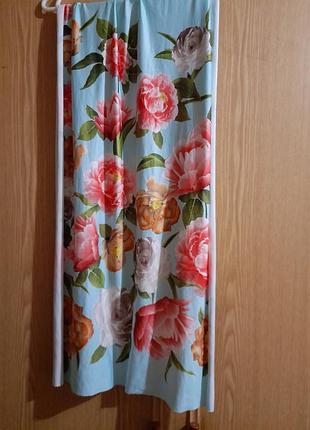 Тканина трикотажна з квітковим принтом, типу "купон"