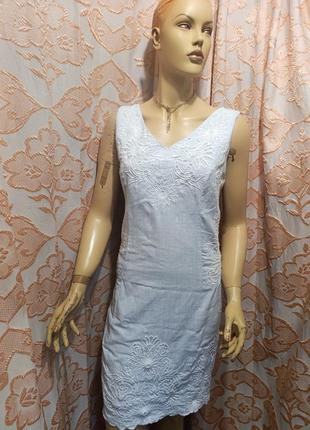 Красивое, натуральное платье.