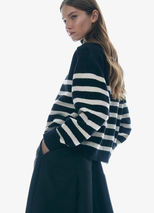 Свитер в полоску под горло h&amp;m
