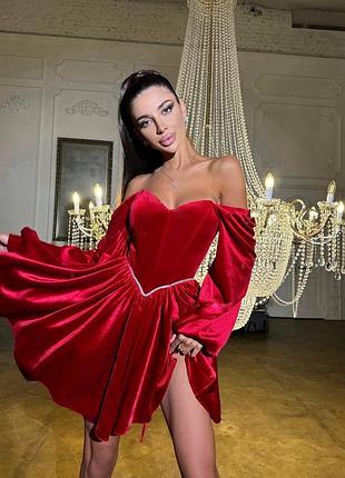 Платье из мягкого бархата с украшением на талии 😍8 фото