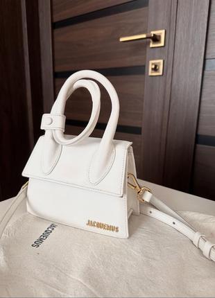 Jacquemus white le chiquito
