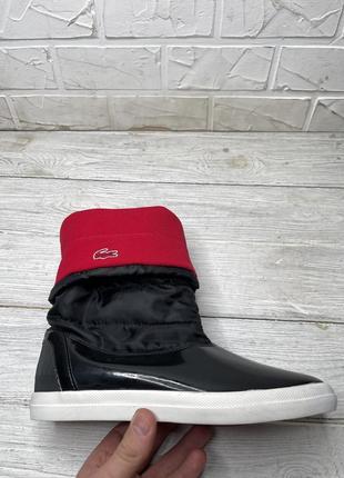 Крутые черные сапожки lacoste