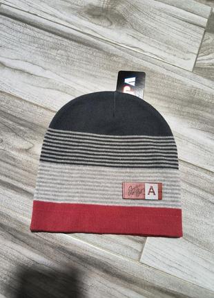 Новая шапка шапочка деми
