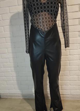 Брюки экокожа h&m, m.