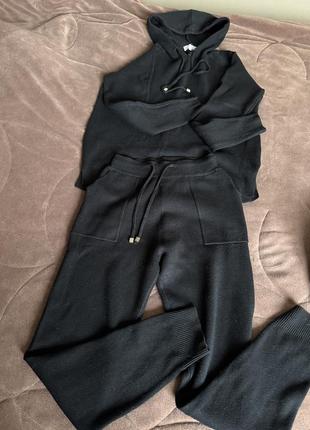 Прогулочний костюм