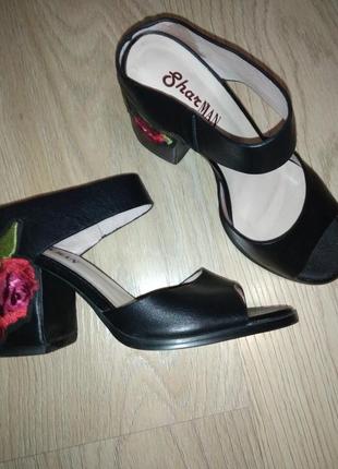 Босоножки кожа вышивка