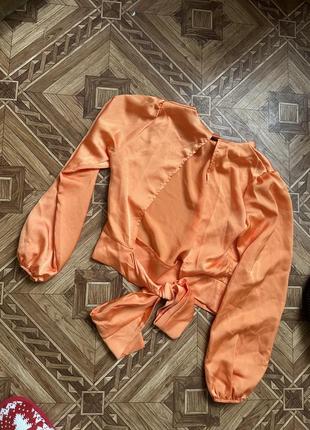 S роскошная оранжевая сатиновая атласная блуза блузка с открытой спиной оранжевая атласная сатиновая с якритой спиной