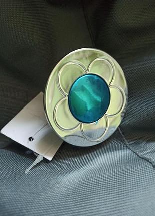 Современная сливная пробка.