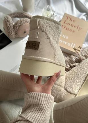 Жіночі уггі Bottes Ugg® Biltmore Mid Noir teddy beige v / smb6 фото