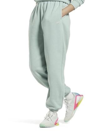Женские спортивные штаны reebok