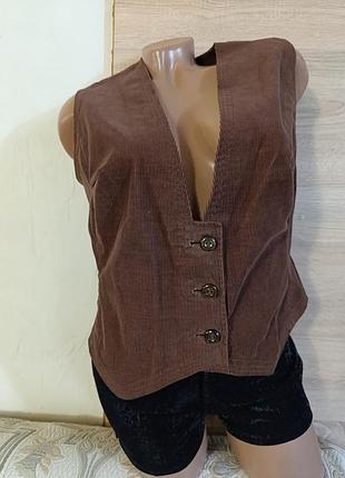 Жилет безрукавка